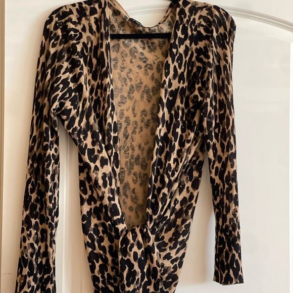 Halogen Sweaters - Halogen cardigan leopard design - 2 side slits
